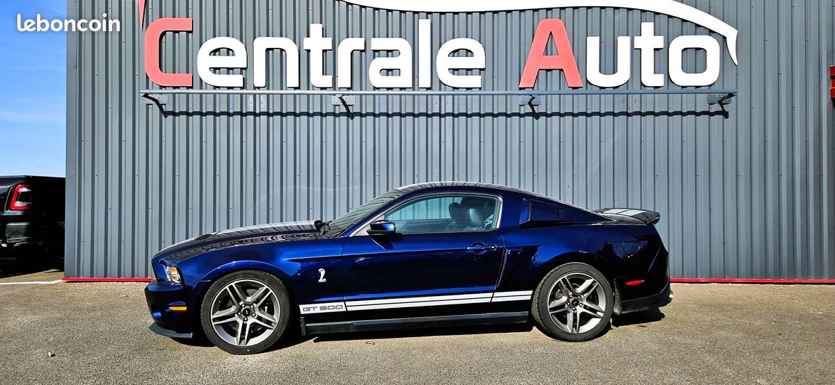 Ford Mustang SHELBY GT500 - Photo 2