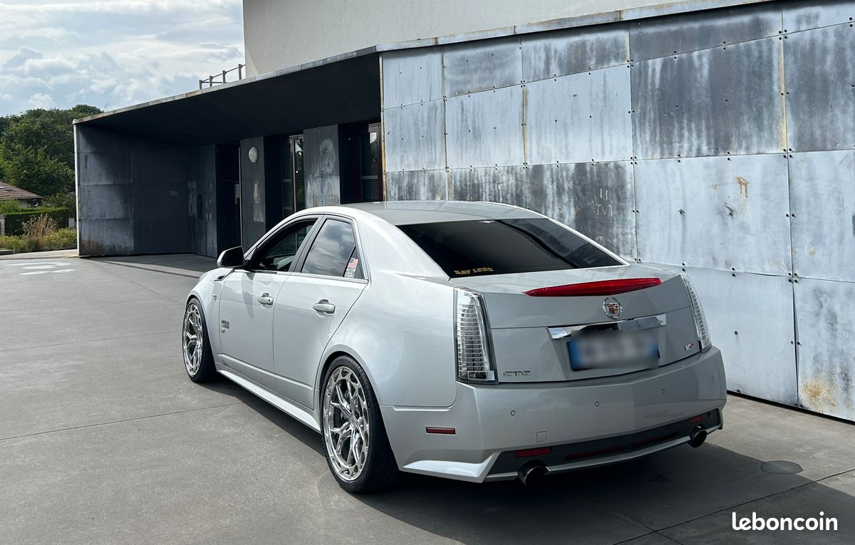Cadillac CTS-V - Photo 3