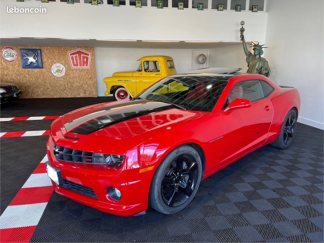 Chevrolet Camaro V8 - Photo 2