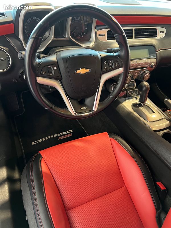Chevrolet Camaro V8 - Photo 4