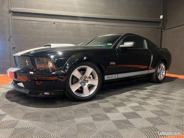 Ford Mustang Fastback 4.6 v8 325 ch Shelby GT350