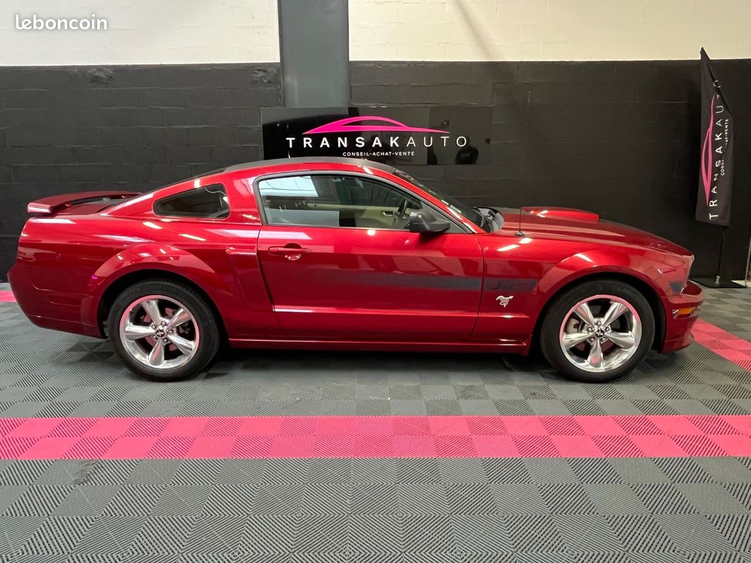 Ford Mustang GTCS 4.6 V8 - Photo 2