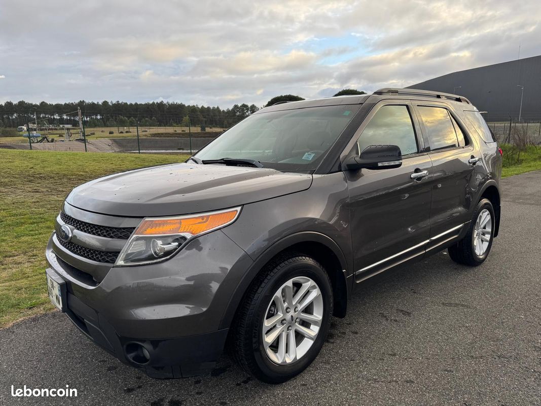 Ford Explorer XLT