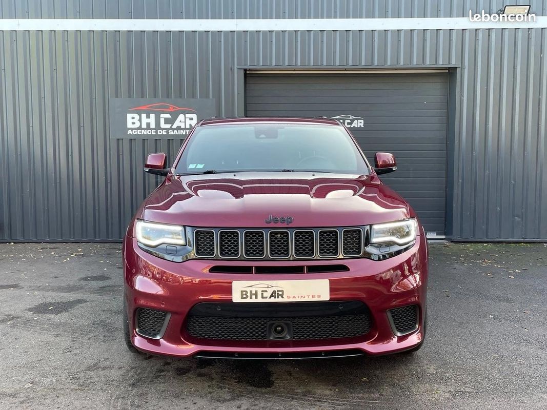 Jeep Grand Cherokee Trackhawk - Photo 3