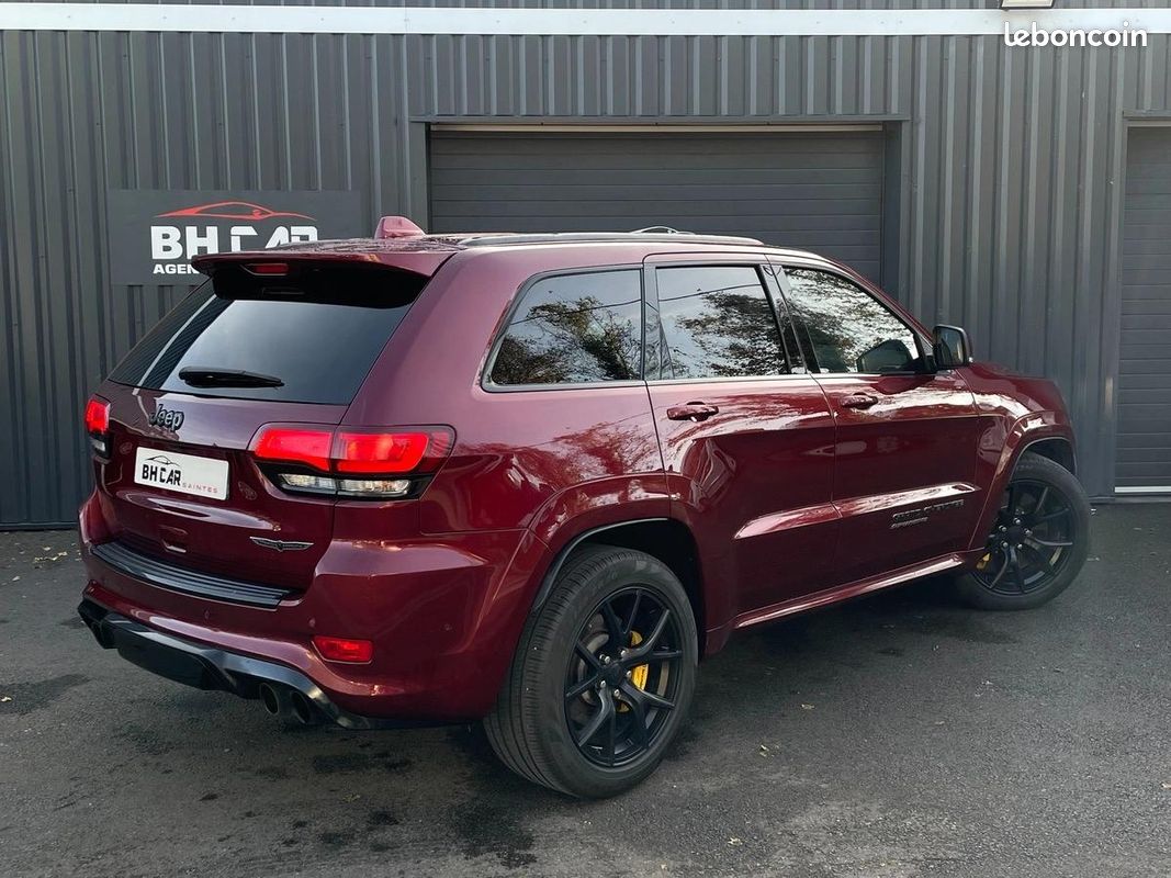 Jeep Grand Cherokee Trackhawk - Photo 4
