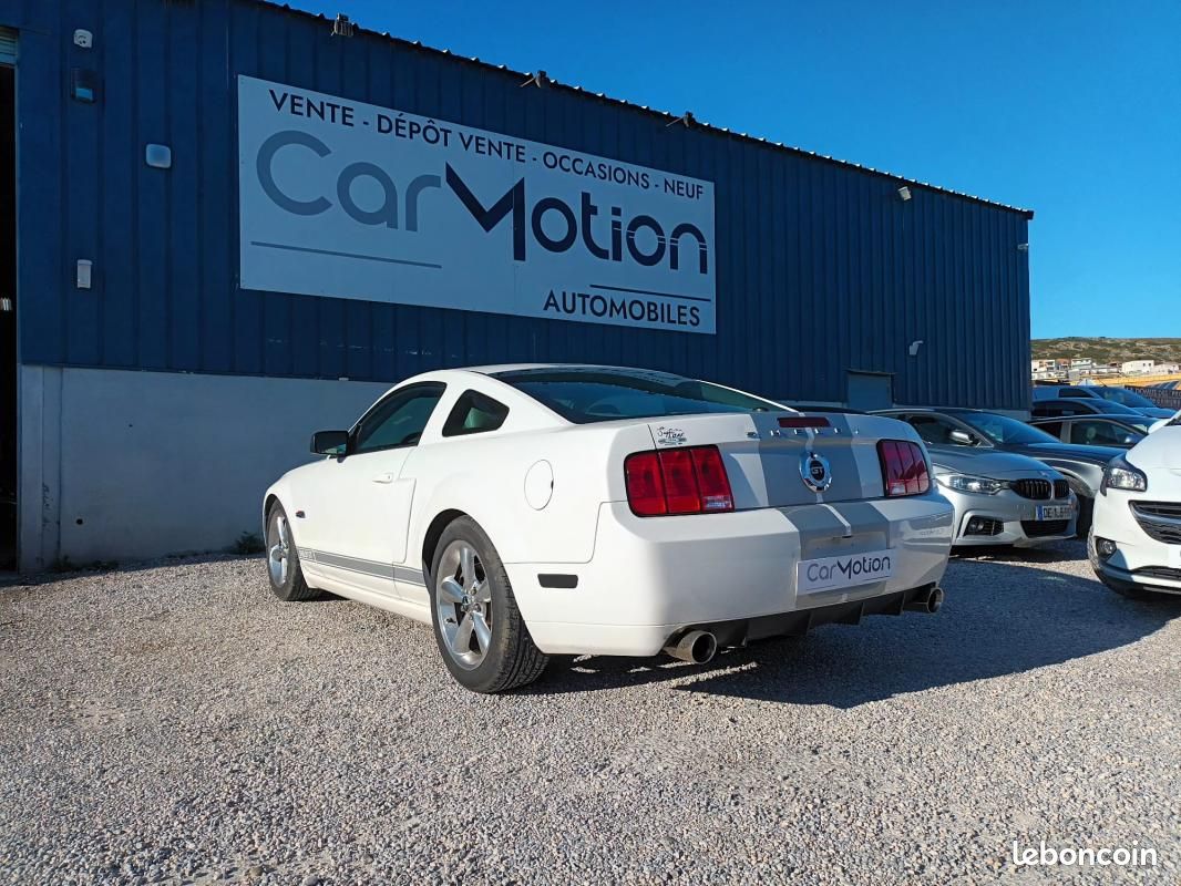 Ford Mustang SHELBY GT COUPE 325 Ch V8 4.6L - Photo 3