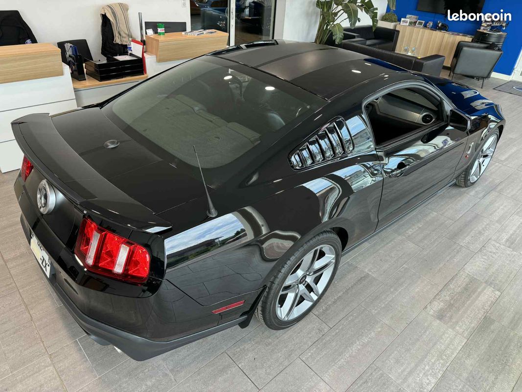 Ford Mustang Shelby GT500 - Photo 6