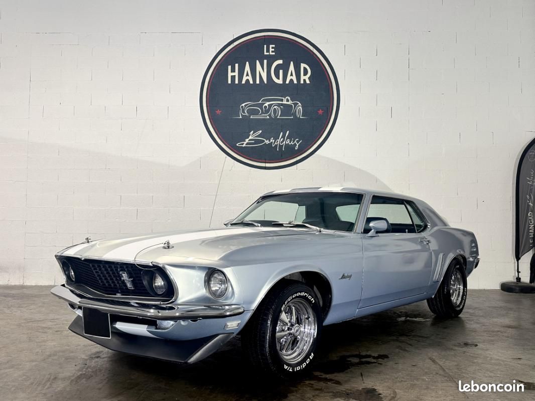 Ford Mustang Coupé 302 CI V8 4.9